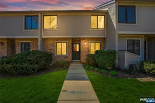 8 Irongate 202, Metuchen, NJ 08840 - Photo 1