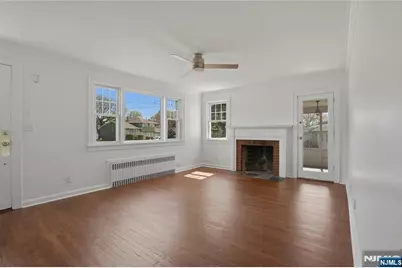 8 E Ridgewood Avenue, Paramus, NJ 07652 - Photo 3