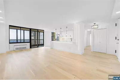 200 Winston 2417 #2417, Cliffside Park, NJ 07010 - Photo 1