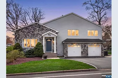 95 Clinton Avenue, Hillsdale, NJ 07642 - Photo 1