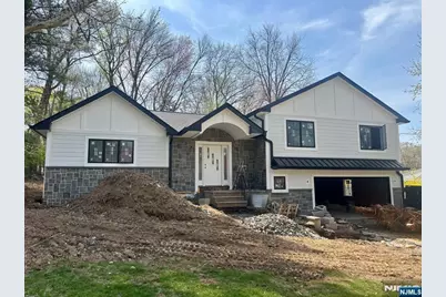 15 Strawberry Hill Road, Hillsdale, NJ 07642 - Photo 1