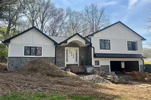 15 Strawberry Hill Rd, Hillsdale, NJ 07642 - Photo 1