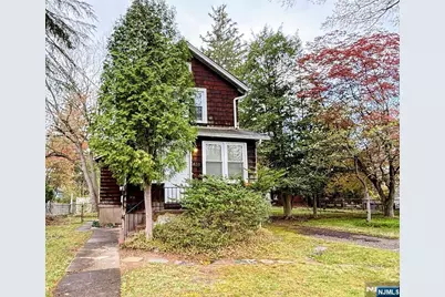 431 Cedar Avenue, Paramus, NJ 07652 - Photo 1