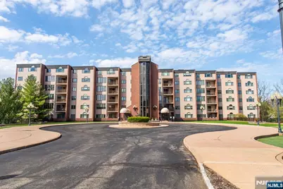 1360 Hamburg Turnpike 402 #402, Wayne, NJ 07470 - Photo 1