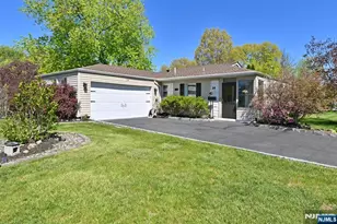 14 Emwood Dr, Emerson, NJ 07630 - Photo 1