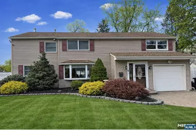 7 Stuart Street, Waldwick, NJ 07463 - Photo 1