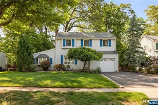 557 Monroe Ct, River Edge, NJ 07661 - Photo 1