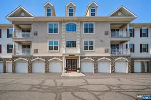 3 Slate Ct D-1, Woodland Park, NJ 07424 - Photo 1