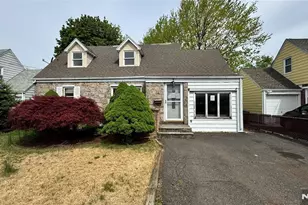 69 Lincoln Ave, Elmwood Park, NJ 07407 - Photo 1