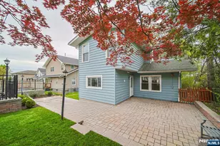 586 Hillside St, Ridgefield, NJ 07657 - Photo 1