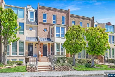 117 Kensington Drive 304 #304, Fort Lee, NJ 07024 - Photo 1