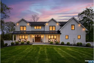 101 Tam O Shanter Drive, Mahwah, NJ 07430 - Photo 1