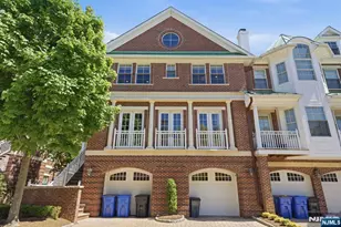 900 Heights Ln, Tenafly, NJ 07670 - Photo 1