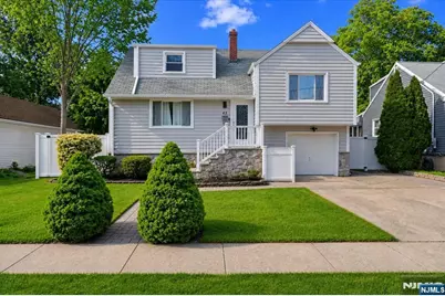 43 Berwyn Place, Bergenfield, NJ 07621 - Photo 1