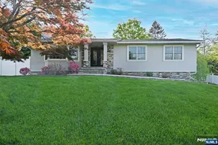 40 Plymouth Rd, Hillsdale, NJ 07642 - Photo 1
