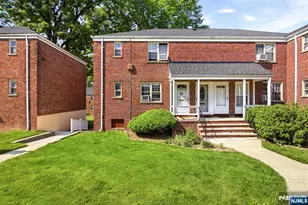 1241 Anderson 19, Fort Lee, NJ 07024 - Photo 1