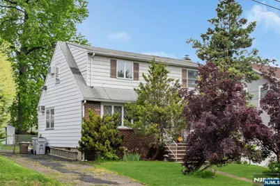 123 Summit Avenue, Elmwood Park, NJ 07407 - Photo 1