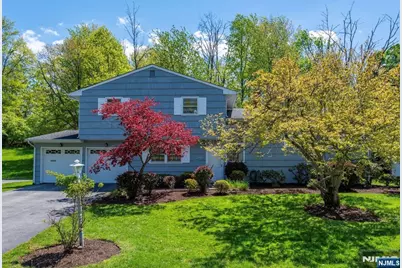 7 Waddington, West Orange Township, NJ 07052 - Photo 1