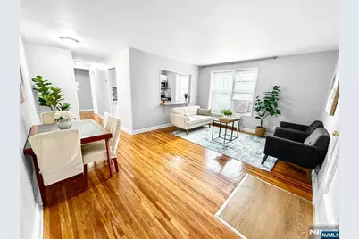 2350 Linwood Avenue 1E #1E, Fort Lee, NJ 07024 - Photo 1