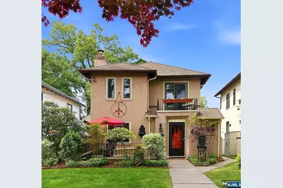 31 Martin Terrace, Hackensack, NJ 07601 - Photo 1