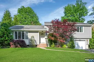 34 Eastbrook Dr, River Edge, NJ 07661 - Photo 1