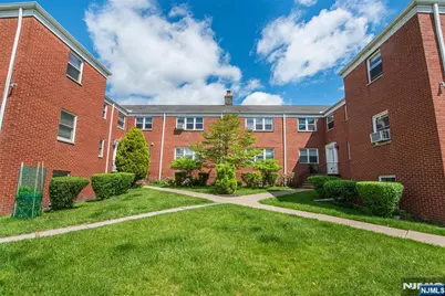 284 Claremont Avenue A3 #A3, Verona, NJ 07044 - Photo 1