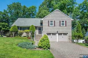 17 Morningside Cir, Little Falls Township, NJ 07424 - Photo 1