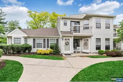 71 Fromm Court, Mahwah, NJ 07430 - Photo 1