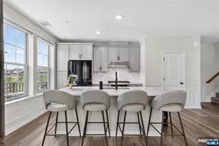 29 Arnold Dr, Wood Ridge, NJ 07075 - Photo 1
