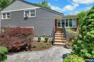 19 Thames Blvd, Bergenfield, NJ 07621 - Photo 1