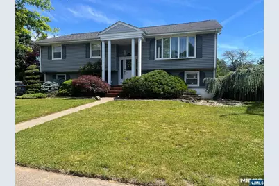 177 Truman Terrace, Paramus, NJ 07652 - Photo 1