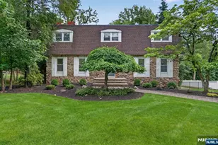 559 Wayne Dr, River Vale Township, NJ 07675 - Photo 1