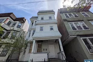 546 20th St, Newark, NJ 07103 - Photo 1