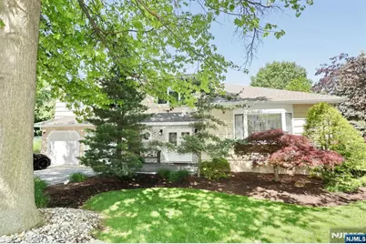 517 Pine Hill Road, Leonia, NJ 07605 - Photo 1