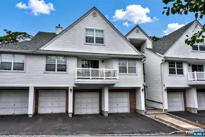 3-1 Vernon Court, Waldwick, NJ 07463 - Photo 1