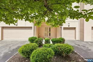 40 Rio Vista Dr, Allendale, NJ 07401 - Photo 1