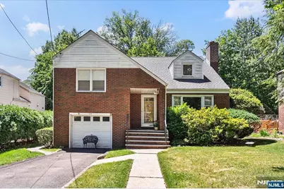 250 Briarcliffe Road, Teaneck Township, NJ 07666 - Photo 1