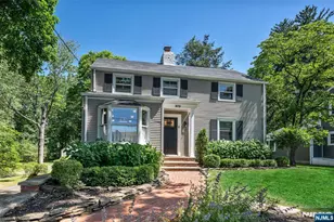 979 Salem Ln, Ridgewood, NJ 07450 - Photo 1