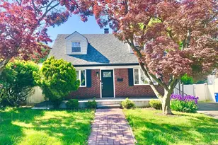 21 Blanche Ct, Dumont, NJ 07628 - Photo 1