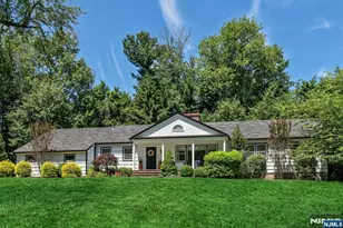 611 Wishing Well Rd, Wyckoff Township, NJ 07481 - Photo 1
