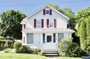 105 Sherwood Ave, Mahwah, NJ 07430 - Photo 1