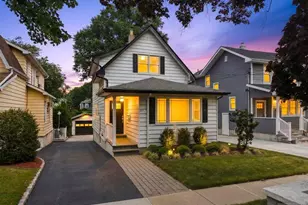 271 Travers Pl, Lyndhurst Township, NJ 07071 - Photo 1