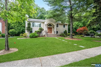 21 Kennedy Circle, Closter, NJ 07624 - Photo 1