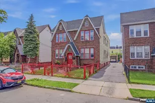 202 Eastern Pkwy, Newark, NJ 07106 - Photo 1