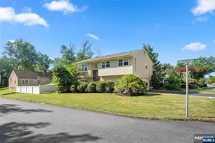 212 Frankfort Ave, Northvale, NJ 07647 - Photo 1