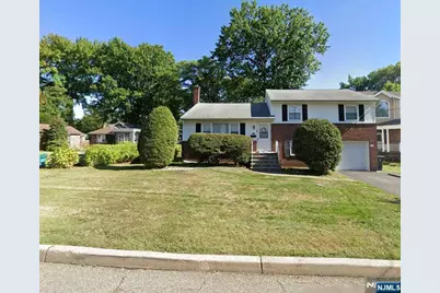 55 Fairmount Place, Paramus, NJ 07652 - Photo 1