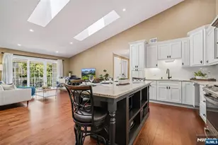 1002 Boxwood Ct, Mahwah, NJ 07430 - Photo 1