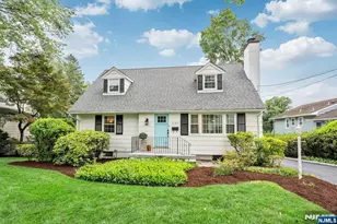 291 Midvale St, Ridgewood, NJ 07450 - Photo 1