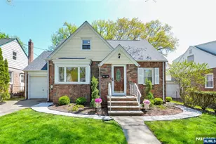 1641 Ardsley Ct, Teaneck Township, NJ 07666 - Photo 1