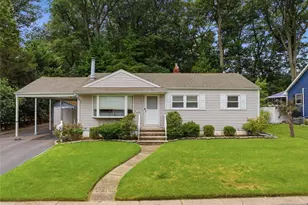 320 Ridgewood Blvd N, Washington Township, NJ 07676 - Photo 1